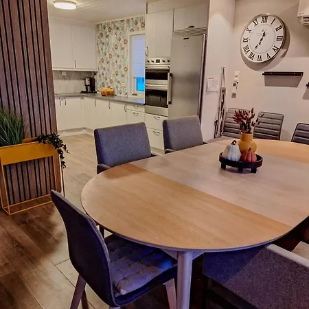 Soppelplass Semesterbostad *